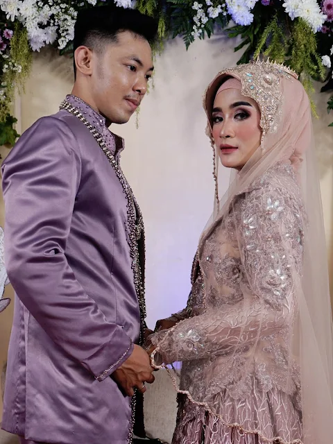 Makeup artist muslim hijab modern